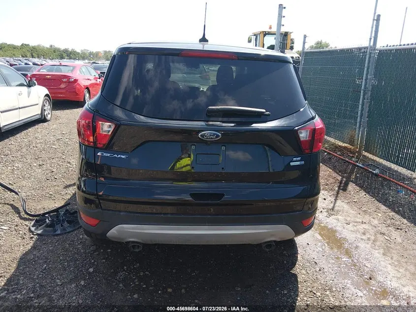 2019 FORD ESCAPE SE
