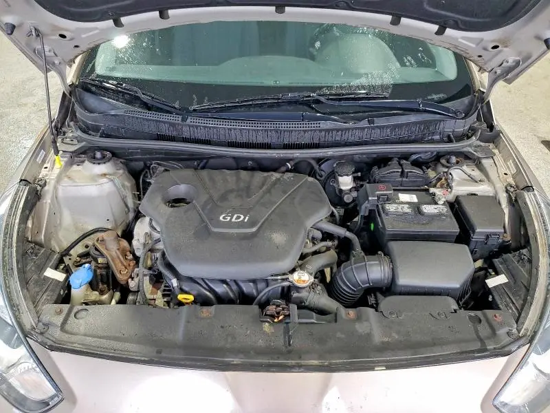 2013 HYUNDAI ACCENT SE  