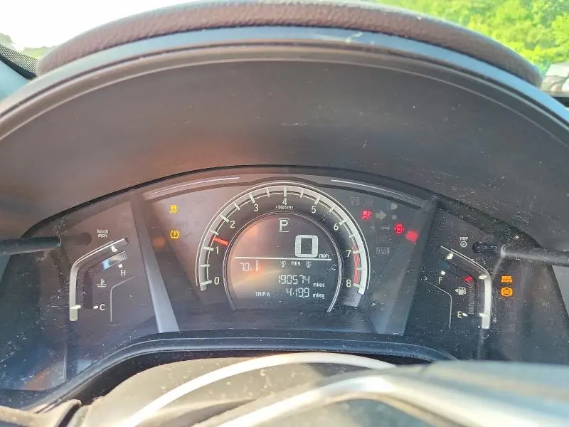 2018 HONDA CR-V LX  