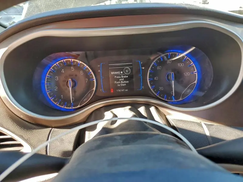 2017 CHRYSLER PACIFICA TOURING  