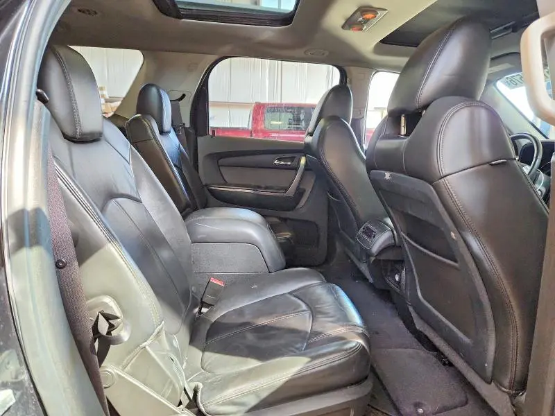 2010 GMC ACADIA SLT-2  
