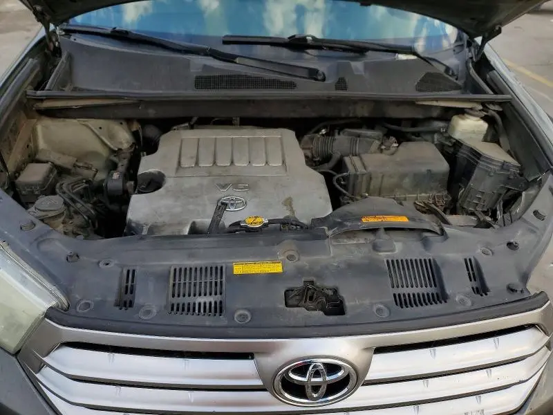 2011 TOYOTA HIGHLANDER LIMITED  