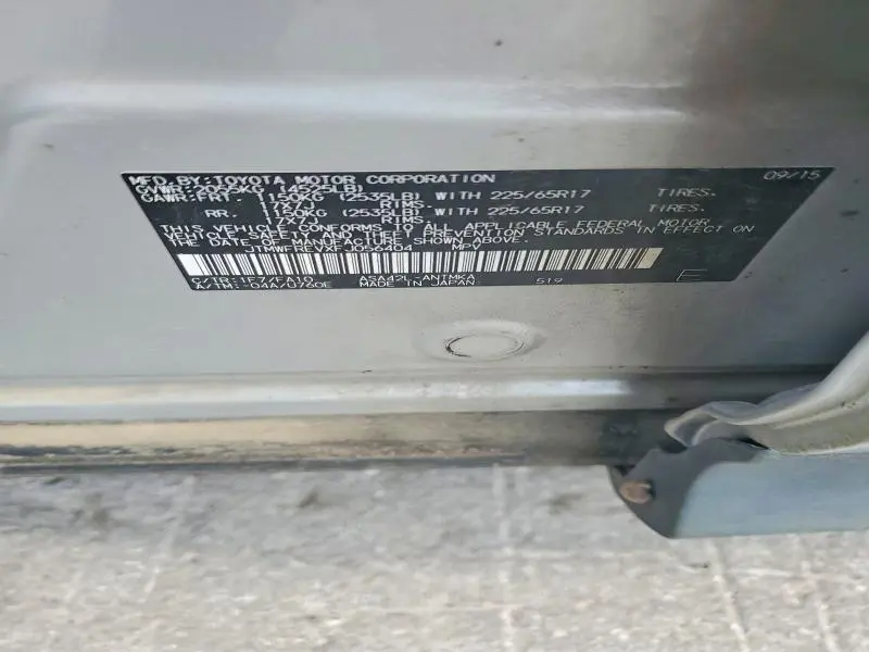 2015 TOYOTA RAV4 XLE  