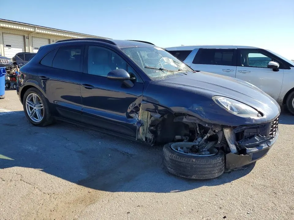 2015 PORSCHE MACAN S  
