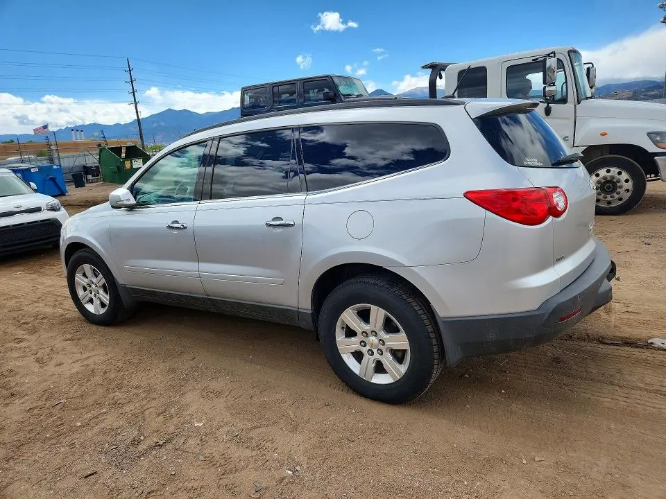 2012 CHEVROLET TRAVERSE LT  