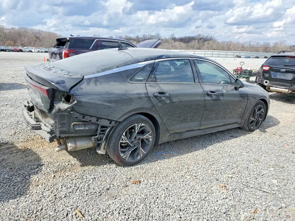 2025 KIA K5   