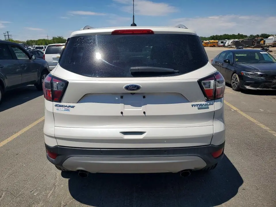 2017 FORD ESCAPE TITANIUM  