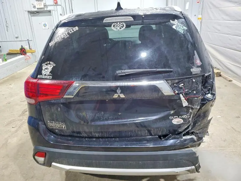 2017 MITSUBISHI OUTLANDER SE  