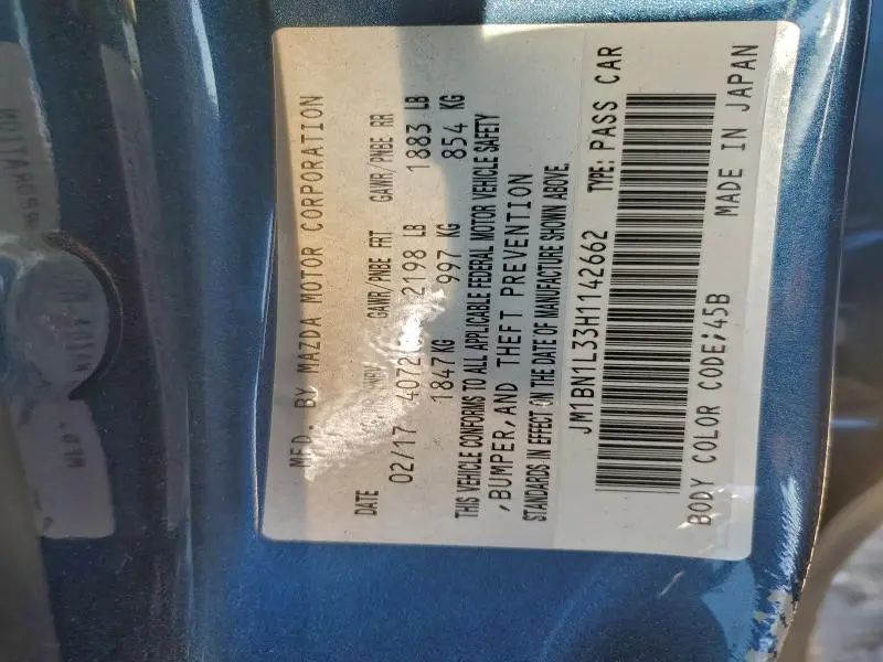 2017 MAZDA 3 TOURING  