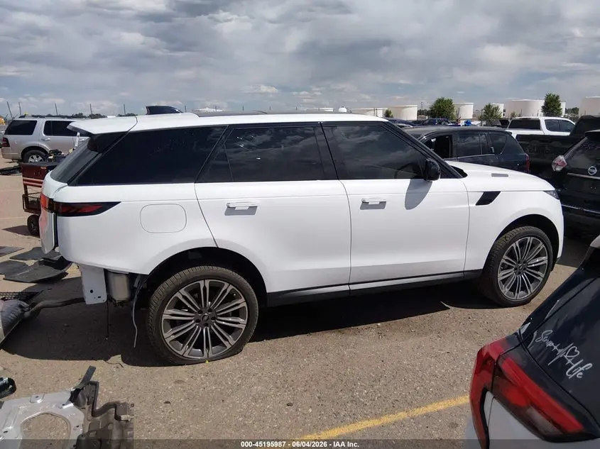 2024 LAND ROVER RANGE ROVER SPORT SE
