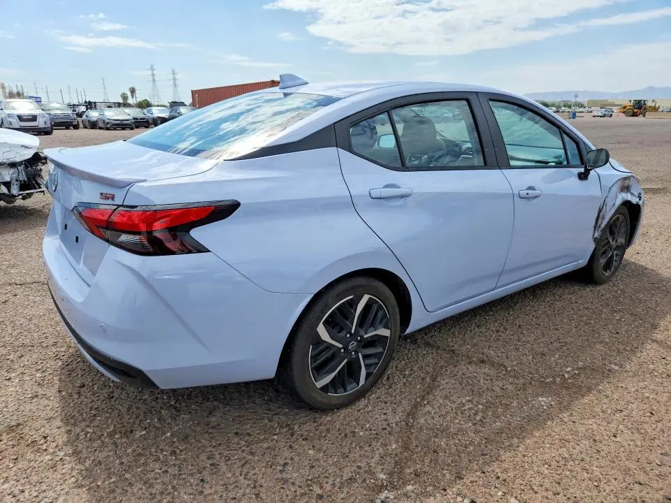 2025 NISSAN VERSA SR  