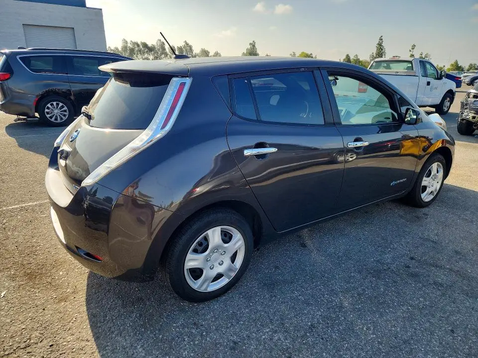 2017 NISSAN LEAF S  