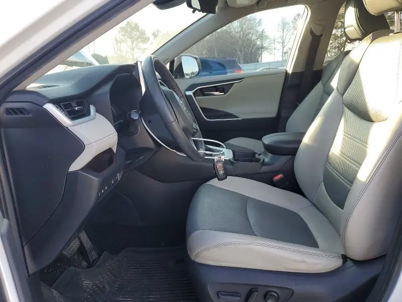 2020 TOYOTA RAV4 LIMITED  