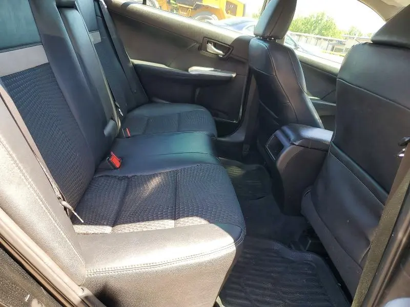 2012 TOYOTA CAMRY SE  