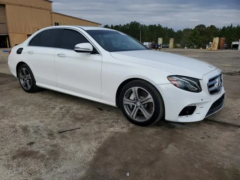 2017 MERCEDES-BENZ E 300  