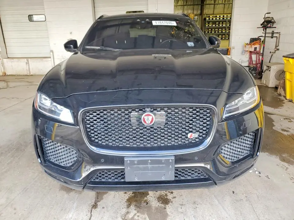 2019 JAGUAR F-PACE S V6