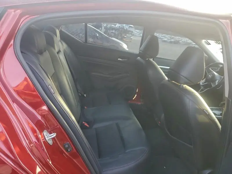 2023 NISSAN ALTIMA SR  