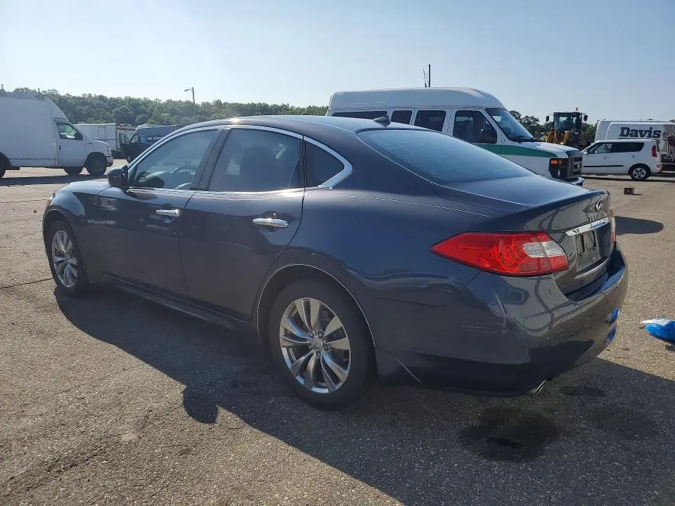2011 INFINITI M37 X  