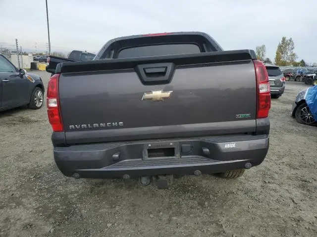 2011 CHEVROLET AVALANCHE LT  