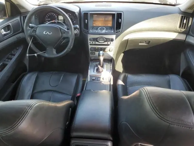 2011 INFINITI G37   