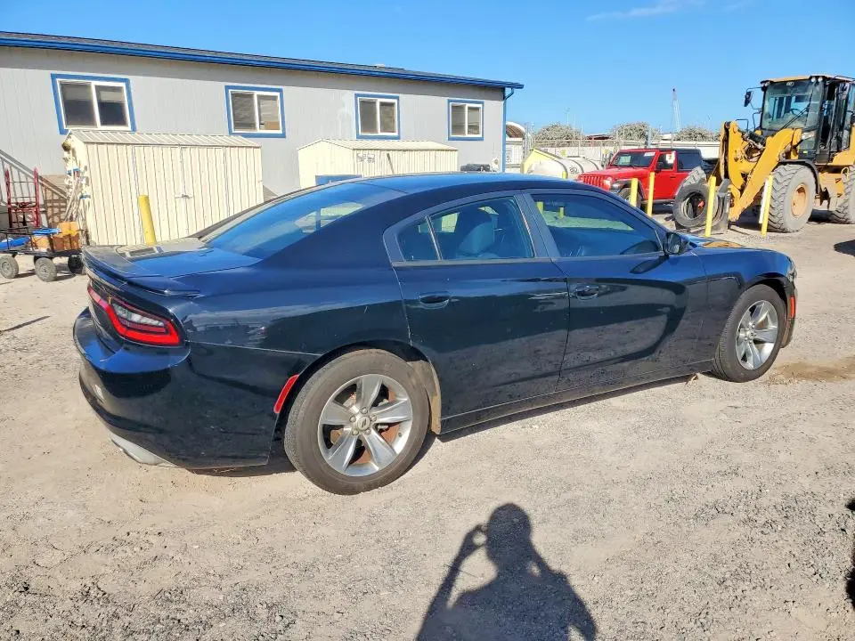 2016 DODGE CHARGER SE  