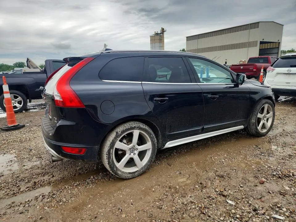 2011 VOLVO XC60 T6  