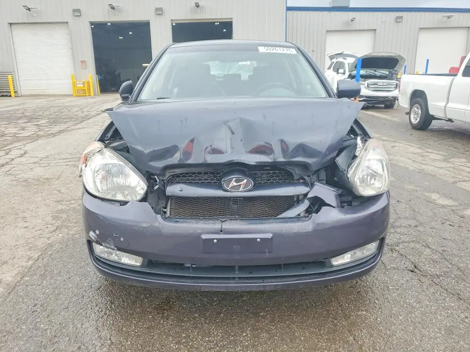 2011 HYUNDAI ACCENT SE  