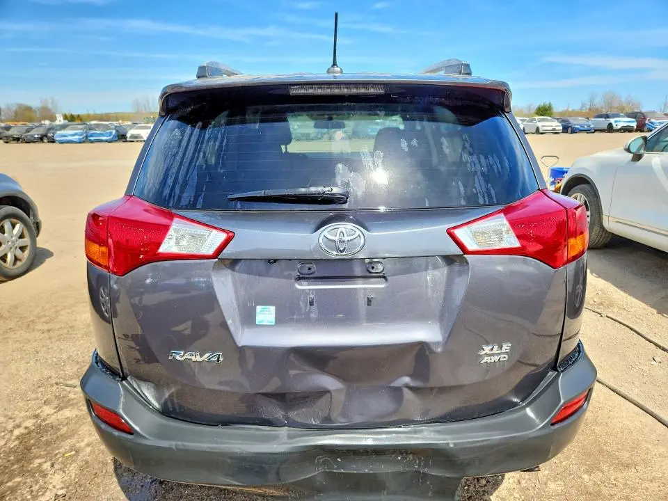 2013 TOYOTA RAV4 XLE  