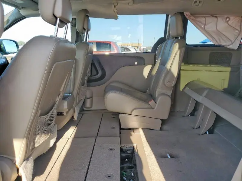 2013 CHRYSLER TOWN & COUNTRY TOURING L  