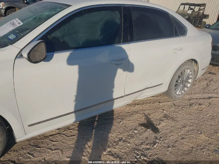 2017 VOLKSWAGEN PASSAT 1.8T SE