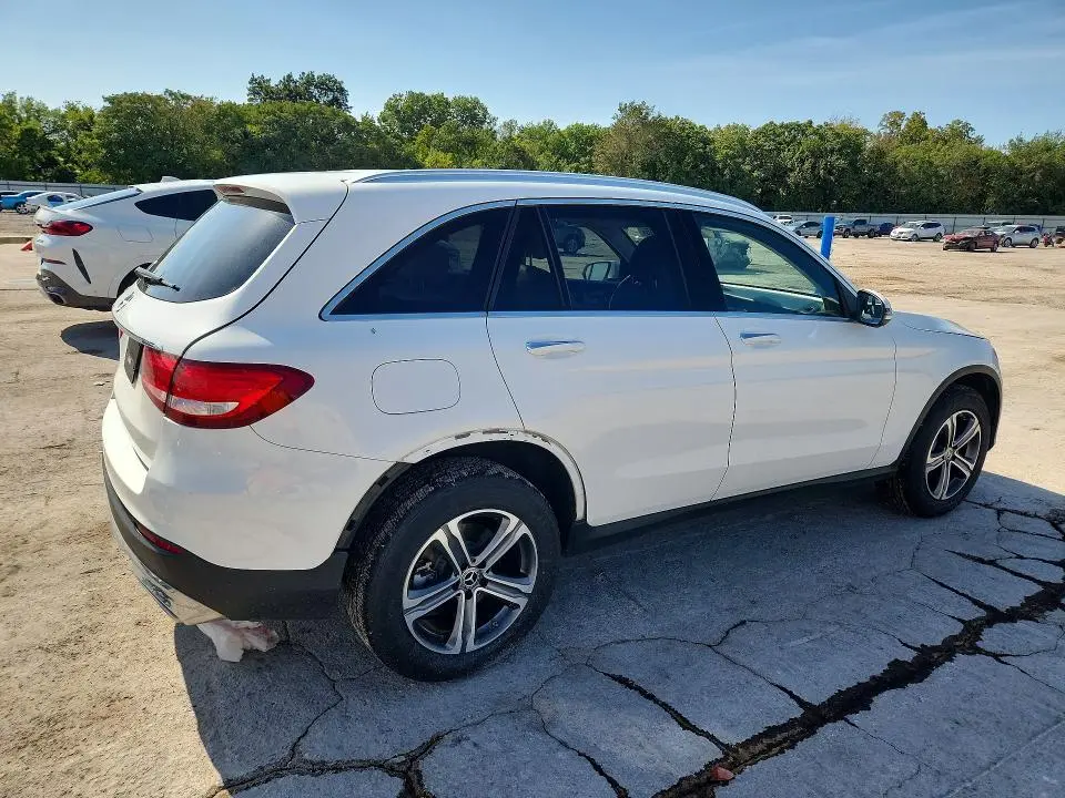 2019 MERCEDES-BENZ GLC 300  