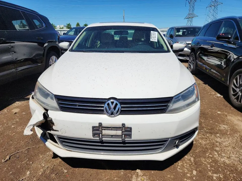 2013 VOLKSWAGEN JETTA TDI  