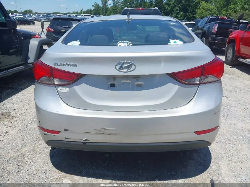 2015 HYUNDAI ELANTRA SE