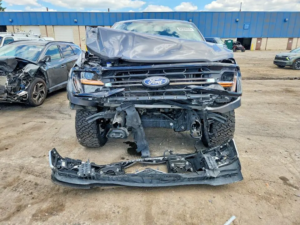 2024 FORD F150 XLT  