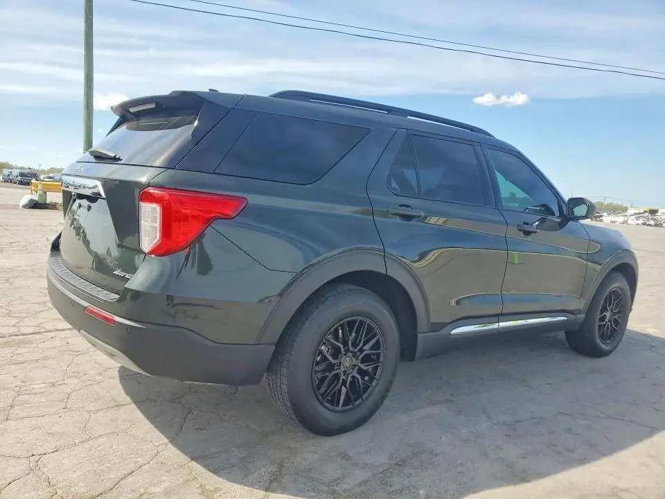 2022 FORD EXPLORER XLT  