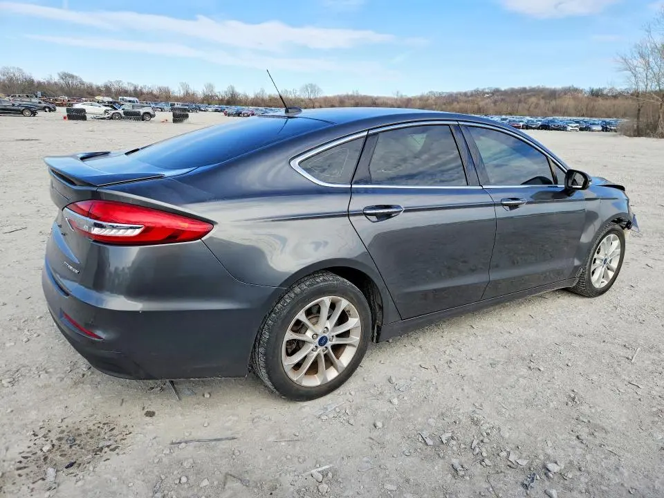 2019 FORD FUSION TITANIUM  