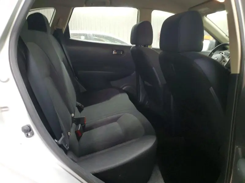 2011 NISSAN ROGUE S  