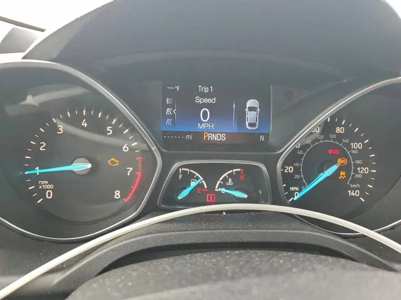 2017 FORD ESCAPE SE  