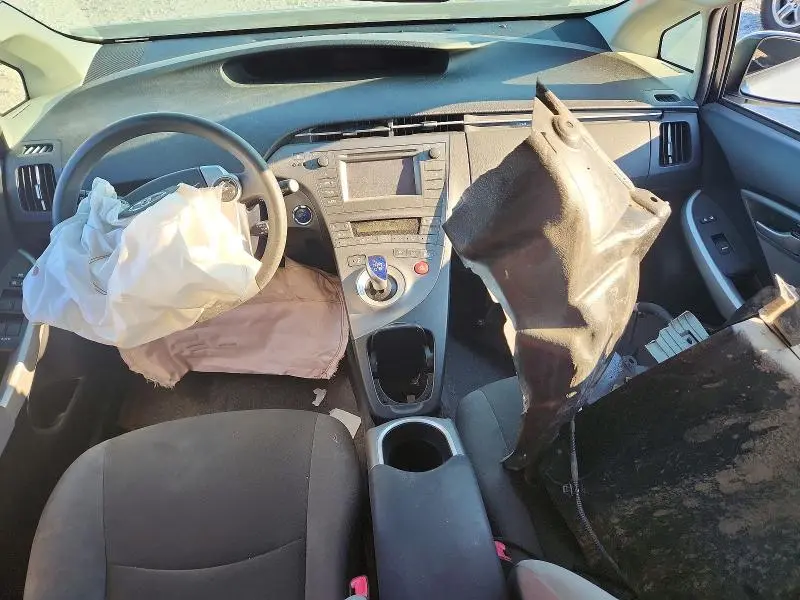 2013 TOYOTA PRIUS TWO  