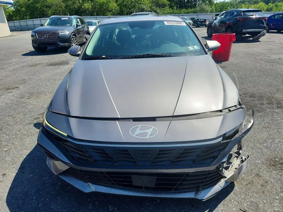 2025 HYUNDAI ELANTRA SEL  