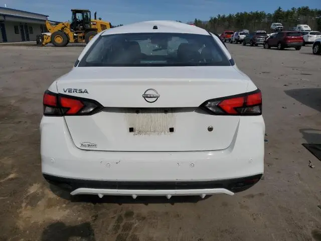 2024 NISSAN VERSA S  