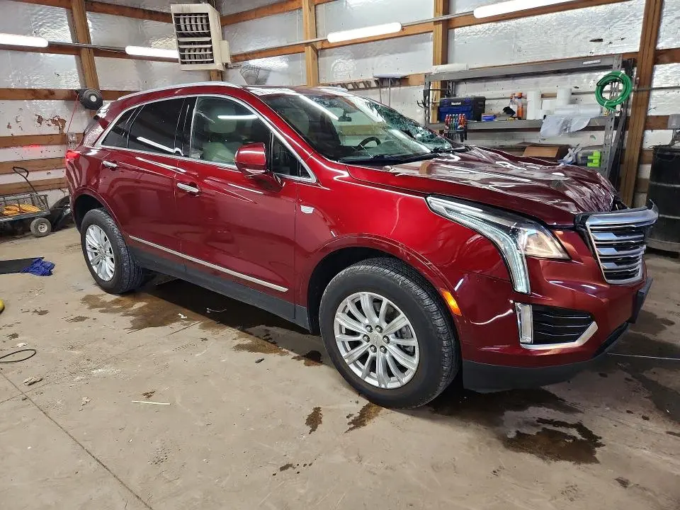 2017 CADILLAC XT5   