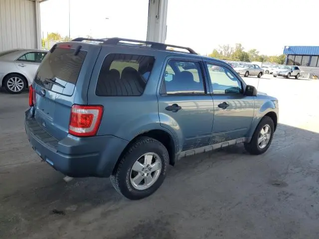 2011 FORD ESCAPE XLT  