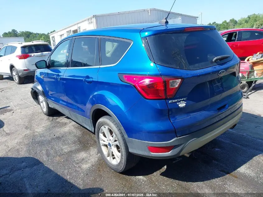 2019 FORD ESCAPE SE