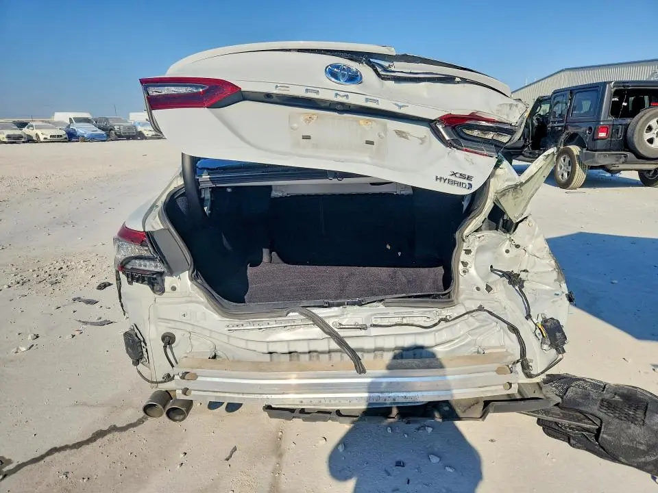 2022 TOYOTA CAMRY XSE  