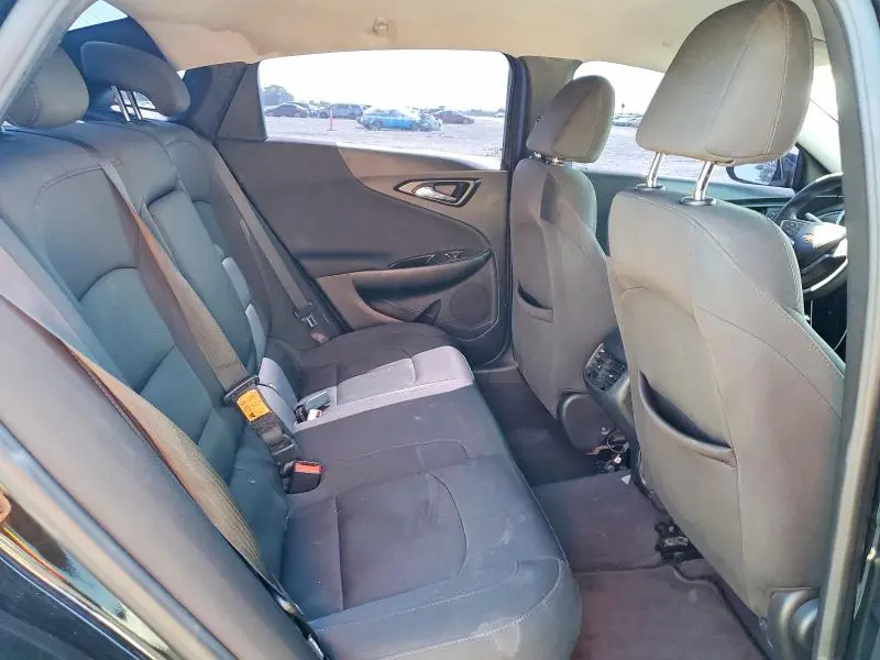 2017 CHEVROLET MALIBU LT  