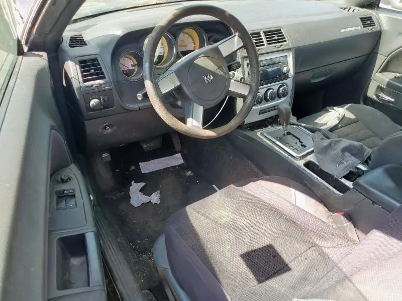 2010 DODGE CHALLENGER SE  