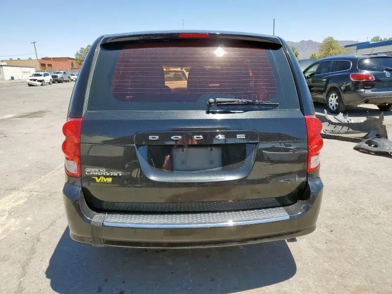 2014 DODGE GRAND CARAVAN SE  