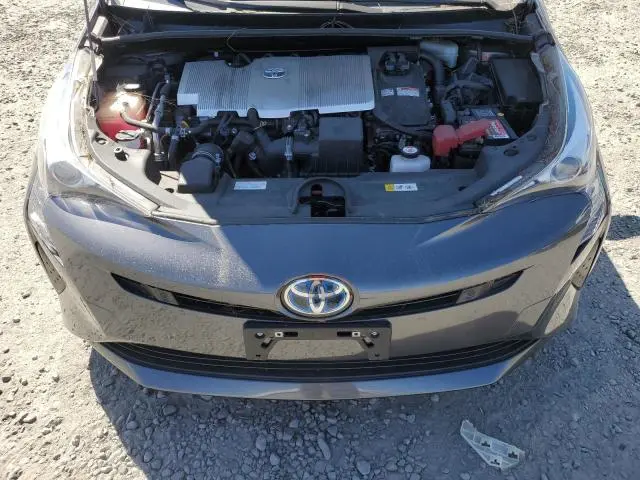 2017 TOYOTA PRIUS   