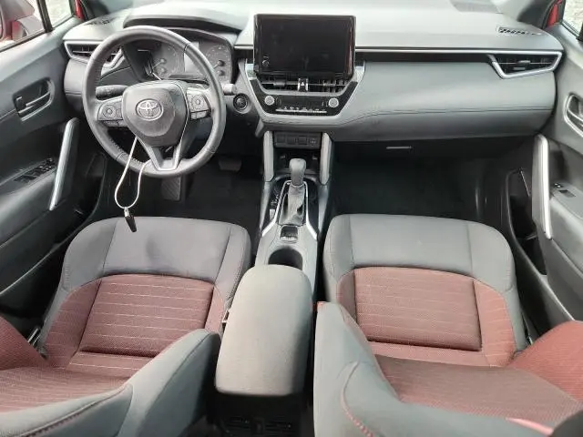 2024 TOYOTA COROLLA CROSS SE  